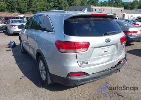 2018 Kia Sorento Lx/L from USA, damaged, VIN 5XYPGDA33JG362720